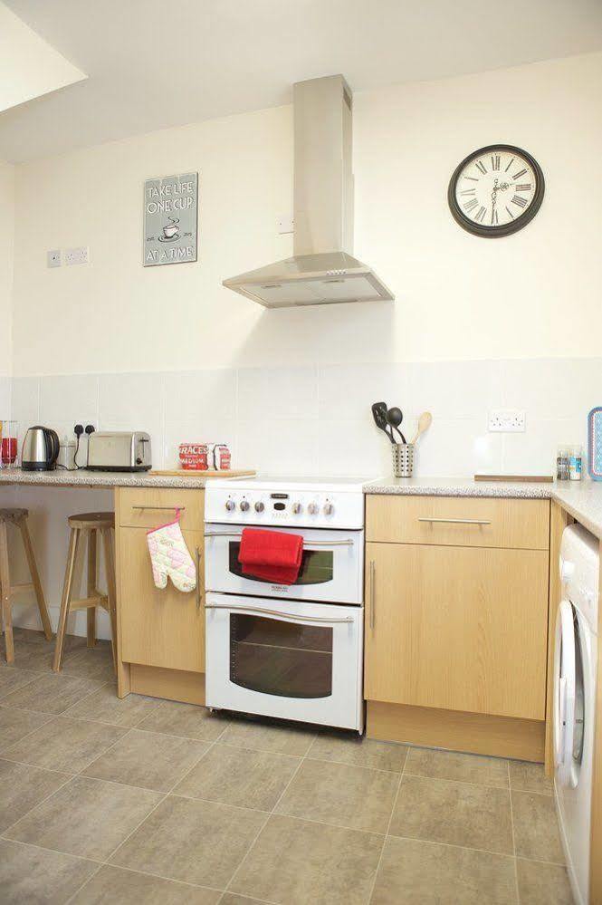 Bristol Serviced Lets - 152/154 Bath Road Exterior foto